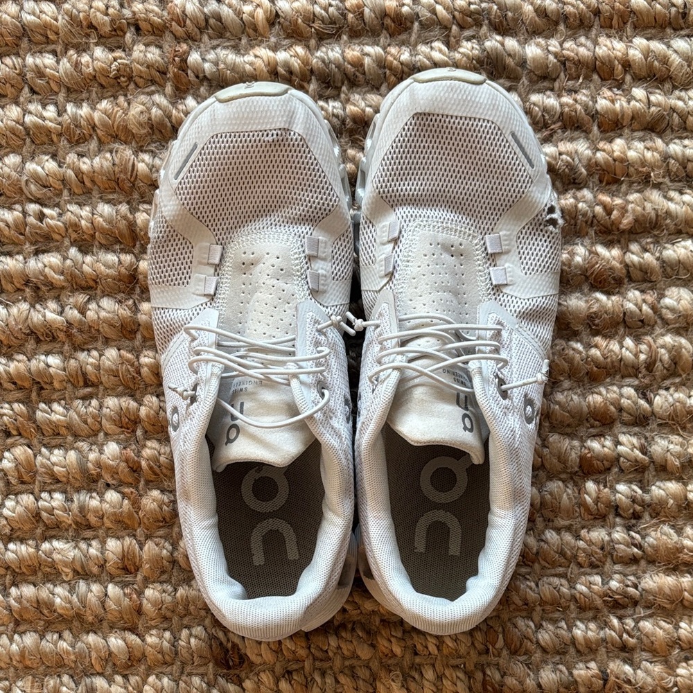 On Cloud Running Beige Shoes